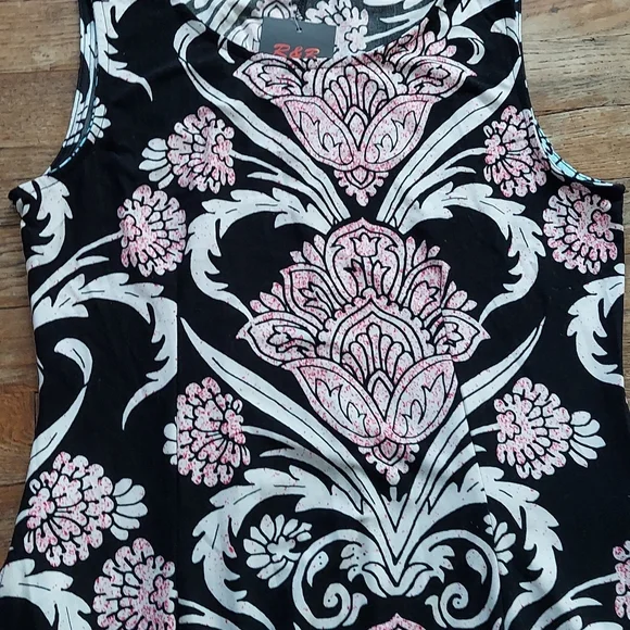 Dress and skirt - Picture 3 of 11